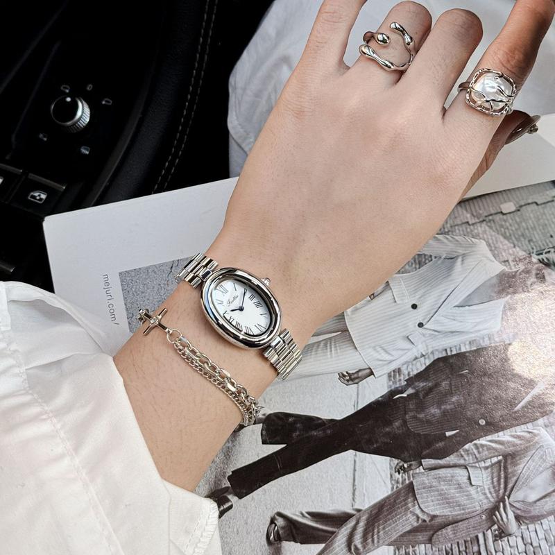 Oval Dial Women's Small Gold Watch Second-hand Women's Watch