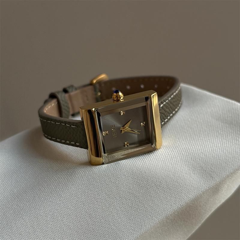 A Cross-Border Hot-Selling Retro Belt Watch for Women, Ins Style Retro Niche Light Luxury Quartz Watch