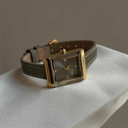 A Cross-Border Hot-Selling Retro Belt Watch for Women, Ins Style Retro Niche Light Luxury Quartz Watch