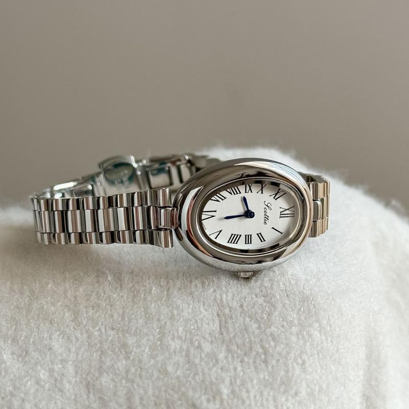 Oval Dial Women's Small Gold Watch Second-hand Women's Watch